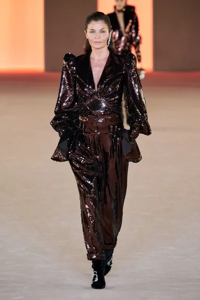 Look 63